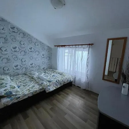 Semesterbostad Bibihouse Tuzla