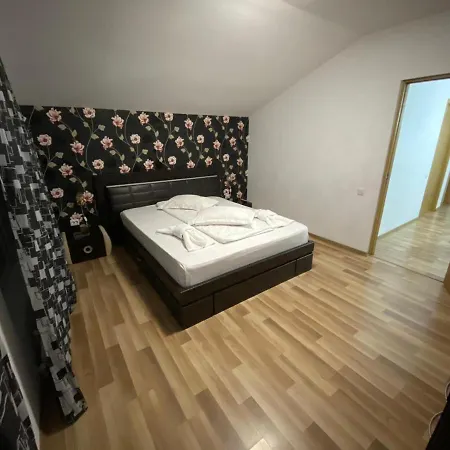 Semesterbostad Bibihouse *